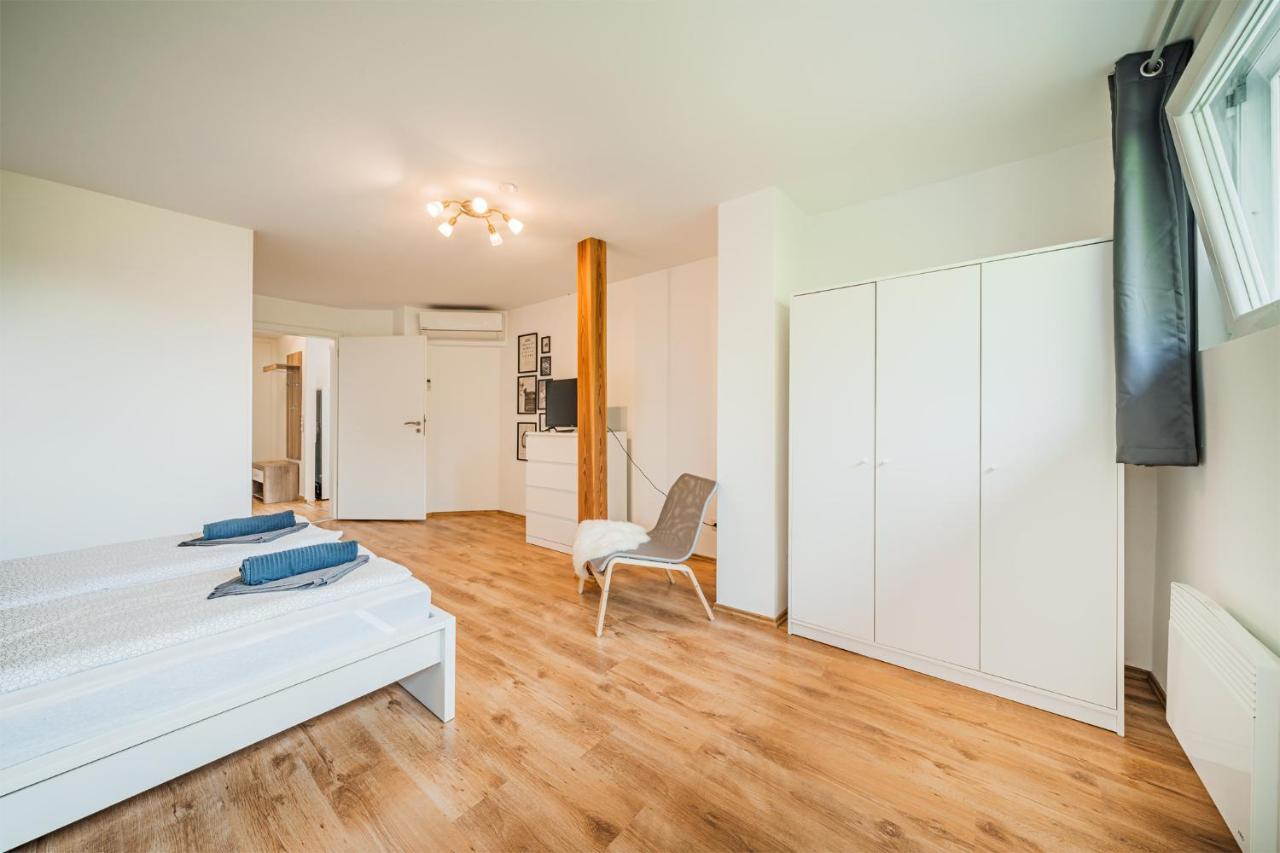 Panorama-Apartments In Unmittelbarer See-Nahe Schiefling am See Exterior foto